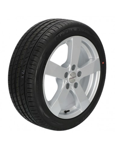 Nexen N' FERA SU1 215/55 R17 98W